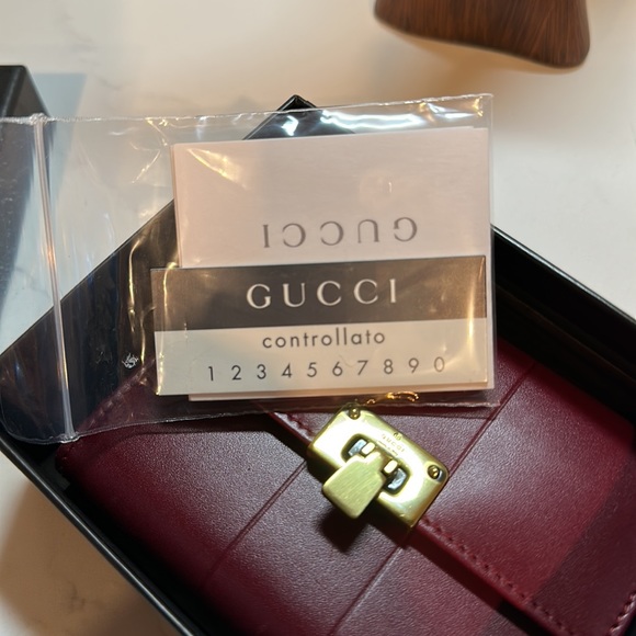 Gucci Key Card Holder - Picture 7 of 8